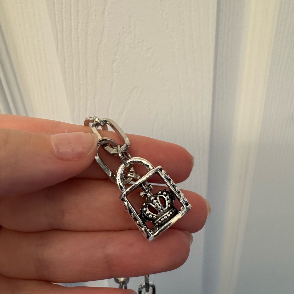 Silver Tone Necklace with Crown in Lock - Picture 9 of 9